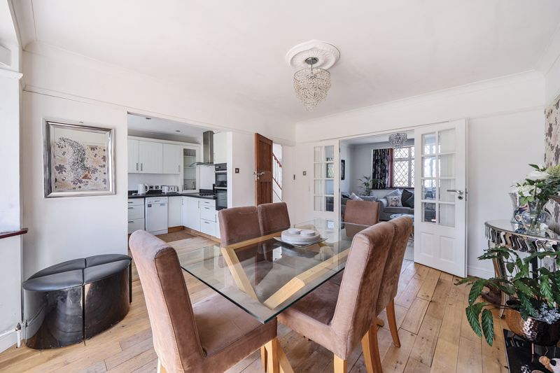 Dining Room- click for photo gallery